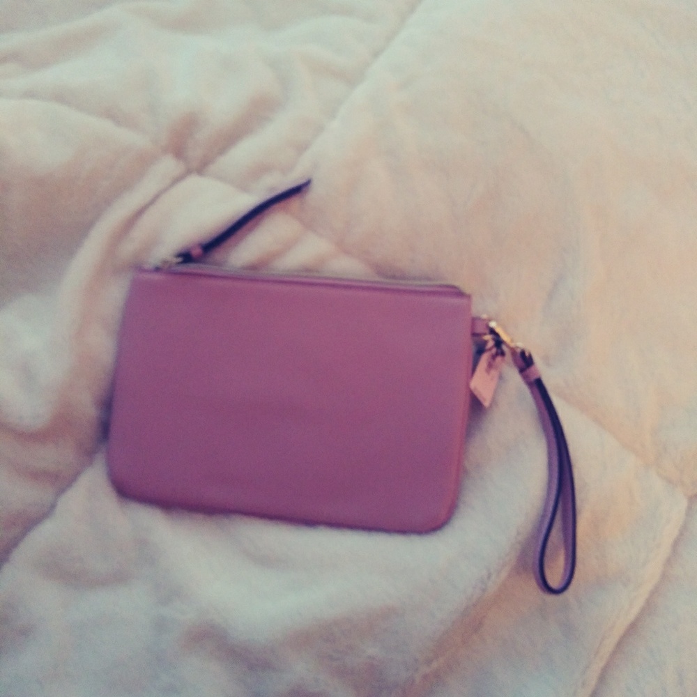 Wristlet / removeable - Picture 2 of 7